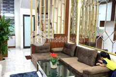 Cho thuê nhà phân lô, ô tô ở phố 83 hai bà trưng 35m x 5t giá 16 triệu, nhà đẹp đủ đồ