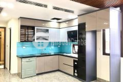 Lô góc, ô tô, phố nguyễn văn cừ, long biên, 13x tỷ.