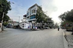 Nhà 3 tầng hai thoáng mặt đường đào cam mộc uy nỗ đông anh dt 51m² mt 5m kinh doanh