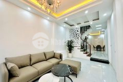 Bán gấp trước tết toà nhà giá 22.2 tỷ, 72m2x7t, võng thị, th, ở luôn