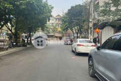 Cơ hội có 1 không 2 nhà 5 tầng tp từ sơn