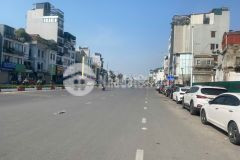 Nhỉnh 7 tỷ, nhà dân xây, mới đẹp đón tết phố cổ ngọc lâm 45m, 5t, trung tâm tiện ích.