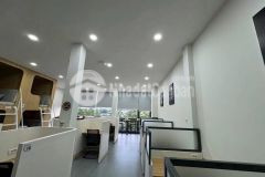 Cho thuê nhà 3 tầng đống đa ngang 8.5m vị trí sầm uất