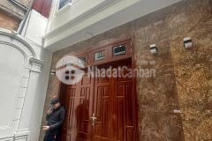 Bán nhà long biênlàng nha 30m 5tầng mặt tiền 3,62m giá 5,6tỷ