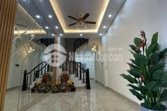 Bán nhà quận hai bà trưng, gần mặt phố, ô tô đỗ cửa, nhà đẹp 5 tầng hai thoáng, kinh doanh.