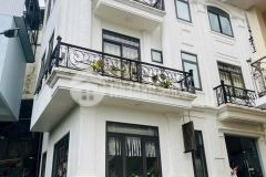 Tin được không khách sạn 13 phòng gần nhà thờ con gà