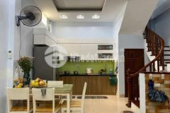 Lô góc, 32m2, phố bồ đề, long biên, 5 tầng, 6x tỷ.