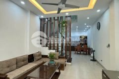 Nhà dân xây, 48m2, đường nguyễn văn cừ, long biên, ô tô qua, 10.5 tỷ.