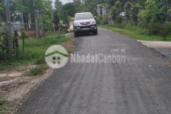 Bán 2 lô đất thổ cư, mặt tiền đường nhựa, gần ub xã, giá bán 2,4 tỷlô. lh chính chủ 0985686836