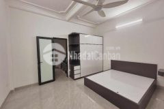 Nhà đẹp, 4 ngủ, nội thất xịn, ô chờ thang máy.
