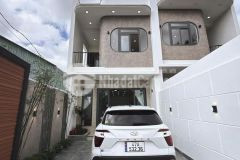 Nhà 1 trệt 1 lầu đẹp lung linh hẻm 451 y moan