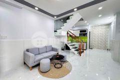 Gấp bán nhà ngay phố nguyễn thiện thuật,quận 3,gần hxh,3 tầng, 32m2, ởcho thuê, 4.99 tỷ