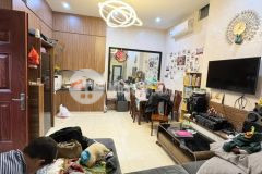 Bán nhà phố hào nam, đống đa, 5 tầng dân xây, ngõ rộng ba gác tránh, thẳng tắp ra phố