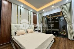 Bán nhà phố hào nam, gần mặt phố hào nam, lõi đống đa, 40mx4t, giá 7.9 tỷ.