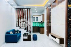 Bán nhà phố thịnh quang ngay ngã tư sở chỉ nhỉnh 5 tỷ oto vào nhà mới tinh 5 tầng