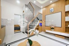 Nhà mới đẹp 3 tầng chủ tặng full nội thất cách hẽm xe hơi 50m