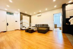 Căn hộ trung tâm cầu giấy lô góc 3 thoáng full nội thất 3pn. lh 0982140895