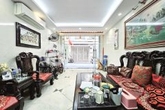 Nhà đẹp thịnh hào 40m2, 5 tầng quanh 12 tỷ ô tô vào tầm tiền hiếm quận đống đa