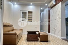 Cho thuê nhà tập thể tầng 1 đường láng đống đa 80m, 2n2vs giá 11 triệu, nhà đẹp, ở luôn