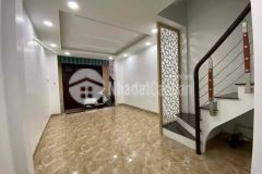 Cho thuê nhà riêng ở hộ gia đình tại ngõ 145 quan nhân thanh xuân 30m x 5t giá 12.5tr