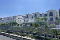 Bán biệt thự bửu long 3, biên hòa 10 x 20, giá 10,7 tỷ