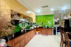 B.án n.hà gần cmt8 q.tân bình