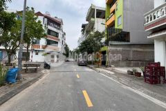 Đất đẹp đường to vỉa hè thoáng view công viên tdc giang biên dt 90m2. giá 215 triệu m2