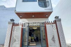 Bán gấp nhà trước tết ngay ngã tư 550 vincom dĩ an thuận an bình dương