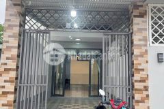 Ban nha câp 4 gân khu công nghiêp phong phu binh chanh gia 700triêu