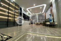 Hạ giá nhà đẹp phố yên hoa 48m2, 5 tầng tặng full nội thất tiền tỷ cận kề hồ tây