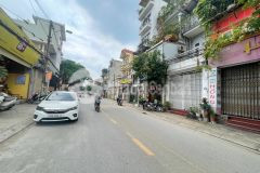 Mai hiên mai lâm đông anh dt 40m² mt 4,8m đường thông gần ô tô tránh