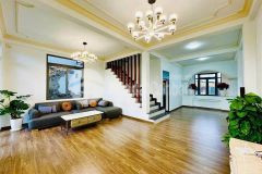 Sân đậu ô tô nhà mặt tiền đường nhựa phường 4
