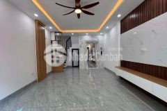 Trần khát chân nhà mới 5t thang máy, dt 3354m giá 7.95 tỷ sổ đỏ riêng
