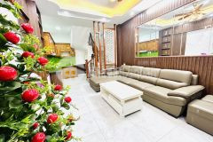 Bán nhà ngũ nhạc dân xây 32m2.5tầng.giá 4.950tỷ