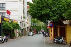 5 tầng, 30m2, phố ái mộ, long biên, nhỉnh 5 tỷ.