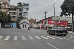 Nhà mới 4 tầng xóm thượng uy nỗ đông anh dt 45m² mt 4,6m rất gần ô tô tránh