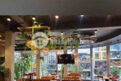 Cho thuê lô góc hai mặt tiền núi thành