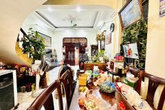 Nhà ven hồ xóm triệu đô ngõ ô tô tránh cuộc sống đẳng cấp