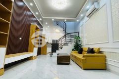 Phân lô mới, 34m2, đường hồng tiến, long biên, ô tô đỗ cửa, nhỉnh 7 tỷ.