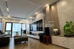 Bán nhà ngõ 108 nguyễn văn cừ, bồ đề, long biên, 42m2, 7tầng, lô góc, thang máy, full đồ