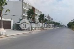 Bán nền đường song hành quốc lộ 1a cặp bến xe cần thơ