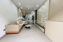 Nhà đẹp nội thất xịn vị trí trung tâm ngõ phố bát khối dt 36m2. giá 5.85 tỷ