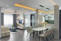 Chính chủ bán căn hộ góc 3 phòng ngủ view hồ siêu đẹp, full nội thất mới tại kđt thanh hà cienco 5