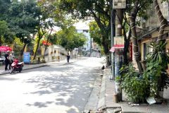 Mặt phố long biên 90m2 hàng xóm vinhomes riverside, vỉa hè rộng, giá rẻ