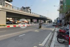 1 nhà ra phố, 31m2, đường nguyễn văn cừ, long biên, nhỉnh 6 tỷ.