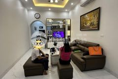 Bán nhà ngọc hồi, dt30m x 5t, giá hơn 4 tỷ, oto đỗ cổng