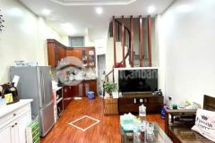 Cho thuê nhà ngõ 180 nguyễn lương bằng, đống đa 30m x 5t, 3pn, 4vs giá 11.5 triệu