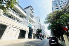 Chính chủ bán nhà mặt tiền 22 24 nguyễn văn thủ, p.đakao. q1