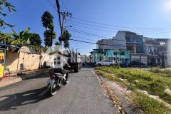 Bán 4 lô đất đẹp mặt tiền đường 102 tăng nhơn phú a, dt 100m²6.5 tỷ.