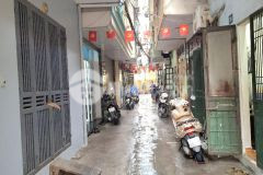 Bán nhà cù chính lan, thanh xuân 28m2 5 tầng 6,7 tỷ